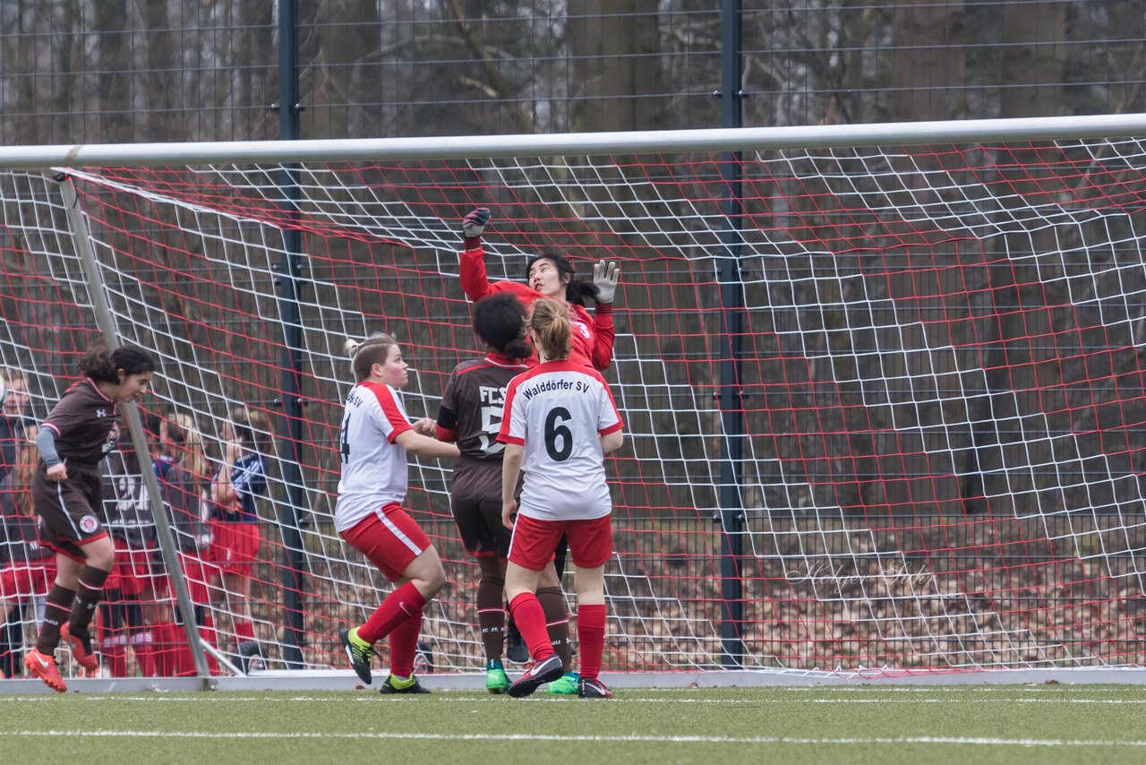 Bild 392 - B-Juniorinnen Walddoerfer - St.Pauli : Ergebnis: 4:1